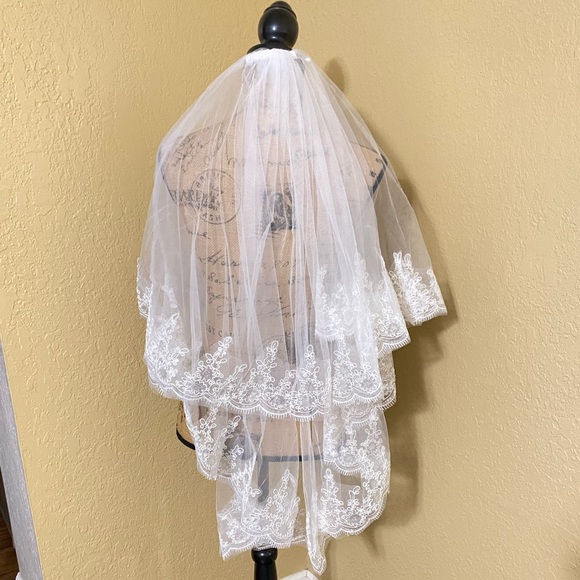 Two - tier wedding veil classic style - Picture 6 of 10